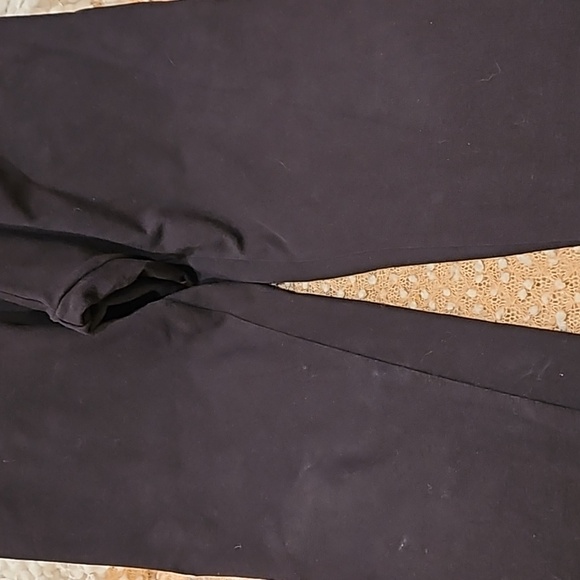 Motherhood Maternity Leggings - Picture 5 of 11